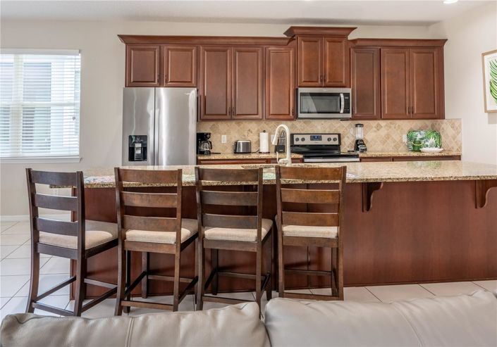 Image No.15-6 Bed House for sale