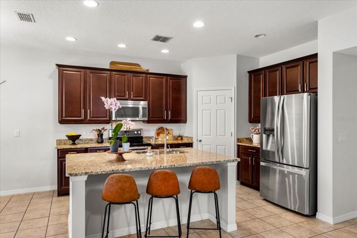 Image No.5-4 Bed House for sale