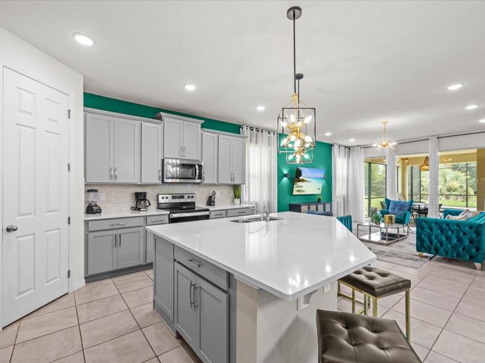 Image No.8-7 Bed House for sale