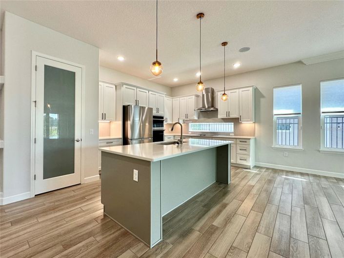 Image No.2-4 Bed House for sale