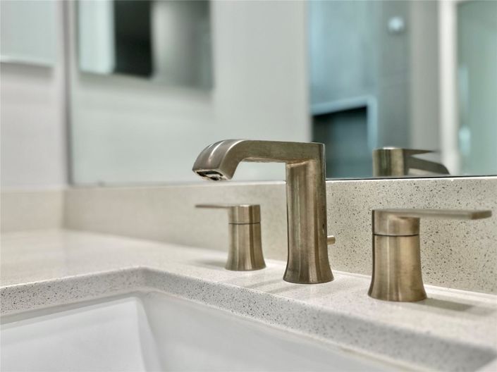 Image No.24-4 Bed House for sale