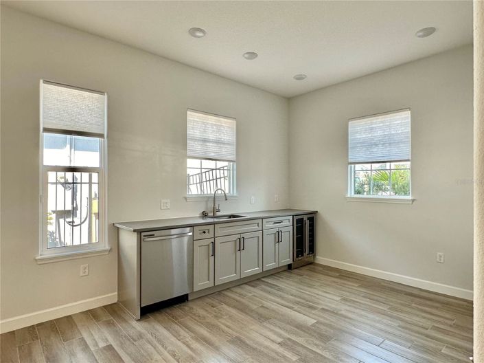 Image No.29-4 Bed House for sale