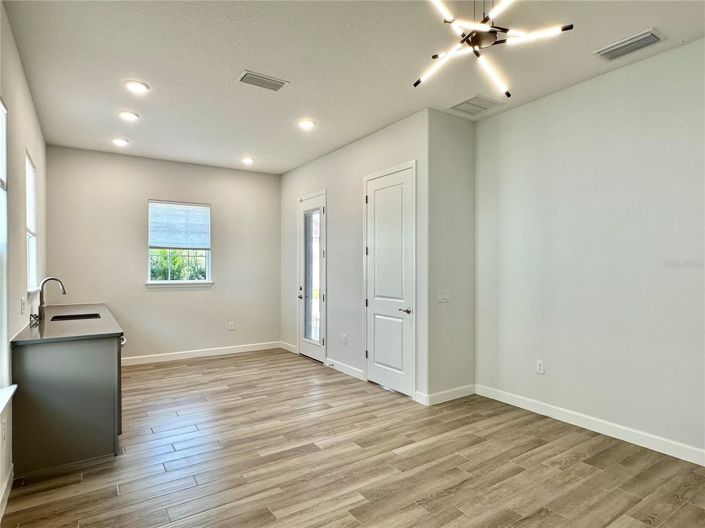 Image No.31-4 Bed House for sale