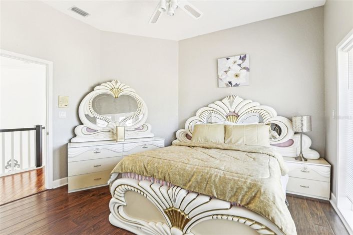 Image No.28-4 Bed House for sale