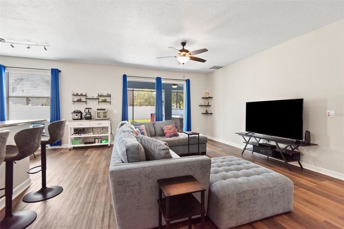 Image No.11-4 Bed House for sale