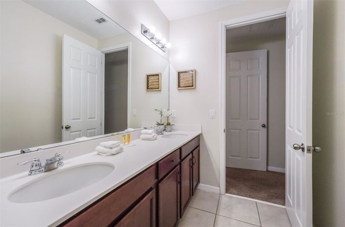 Image No.25-7 Bed House for sale