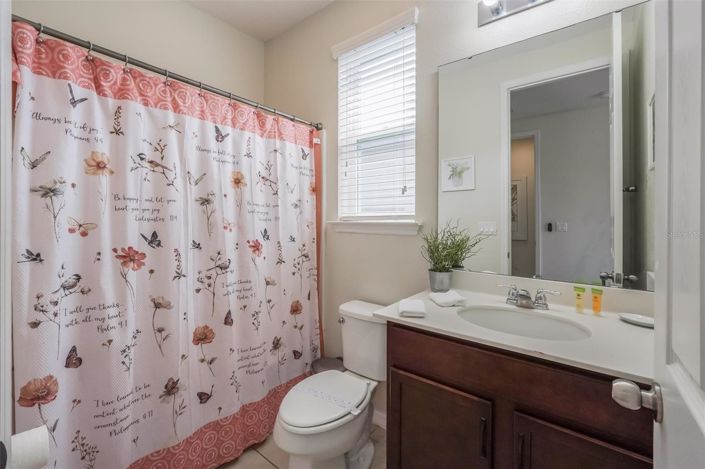 Image No.30-7 Bed House for sale