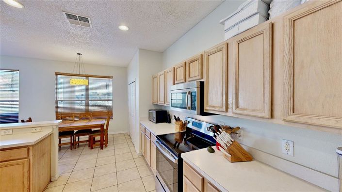 Image No.37-7 Bed House for sale