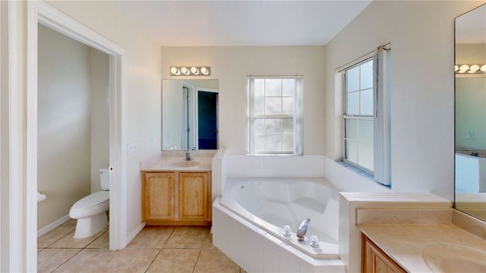 Image No.50-7 Bed House for sale