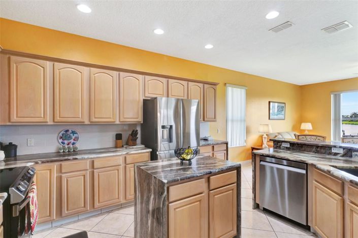 Image No.20-4 Bed House for sale