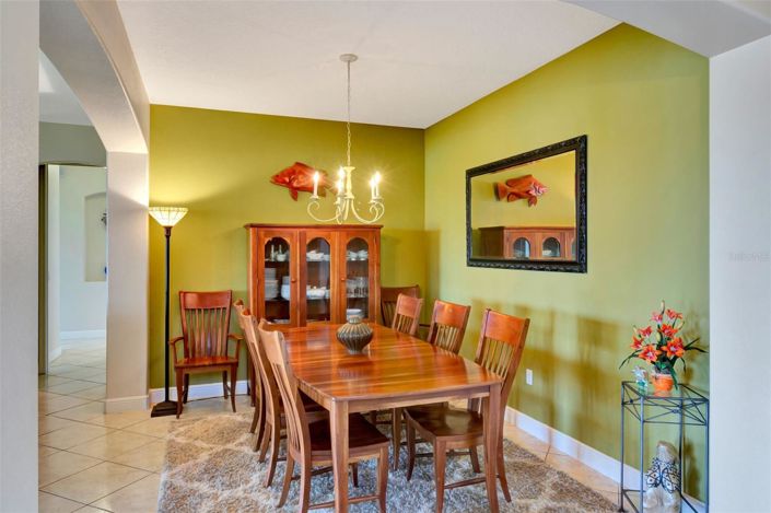 Image No.9-4 Bed House for sale