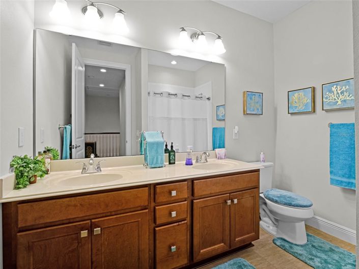 Image No.28-4 Bed Townhouse for sale