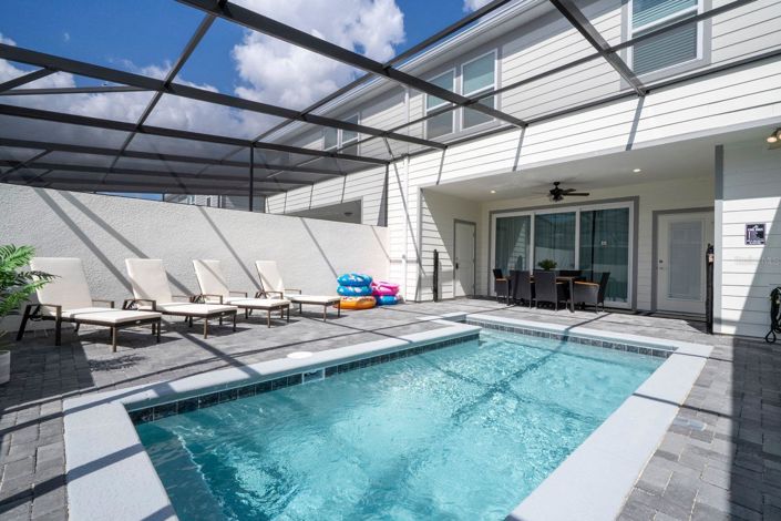 Image No.40-5 Bed Townhouse for sale