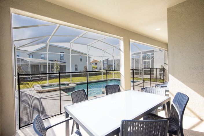 Image No.32-6 Bed House for sale