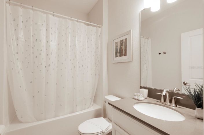 Image No.60-6 Bed House for sale