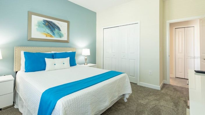 Image No.66-6 Bed House for sale