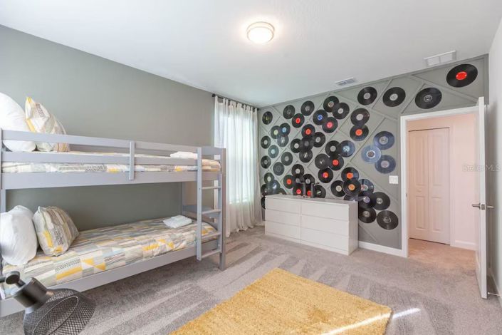 Image No.19-5 Bed House for sale