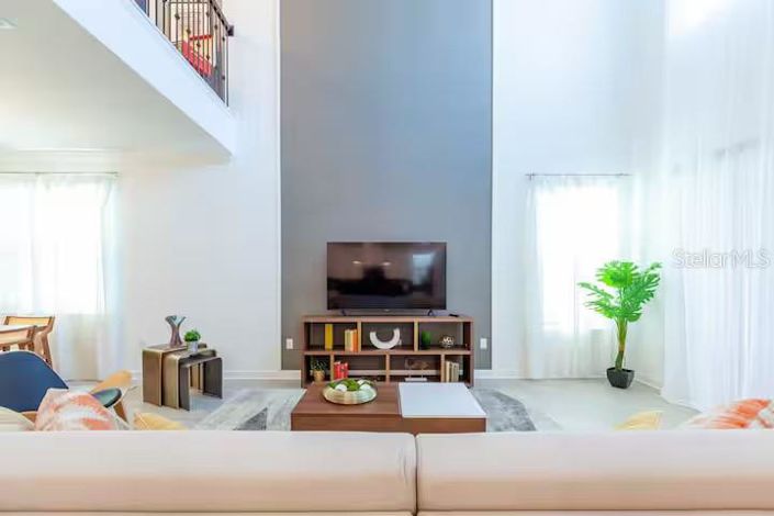 Image No.3-5 Bed House for sale