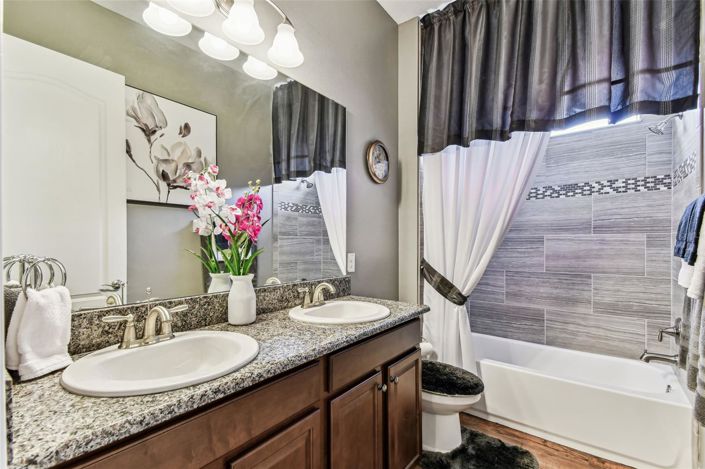 Image No.54-4 Bed House for sale