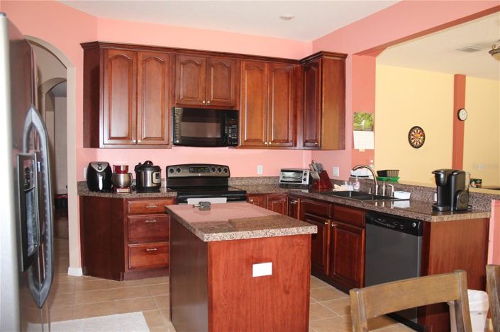 Image No.16-5 Bed House for sale