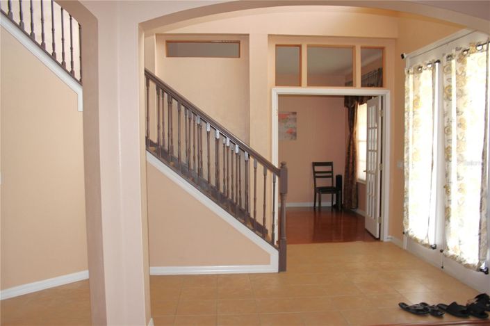 Image No.27-5 Bed House for sale