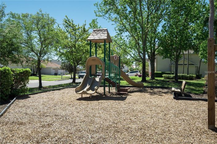 Image No.82-5 Bed House for sale