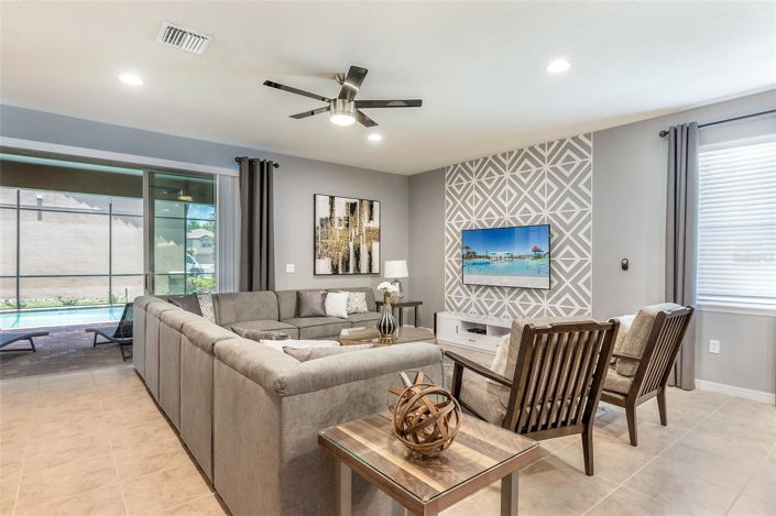 Image No.11-8 Bed House for sale