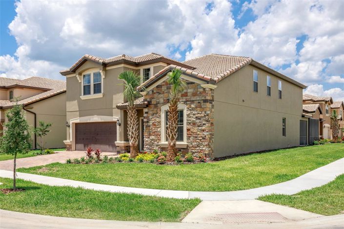 Image No.2-8 Bed House for sale