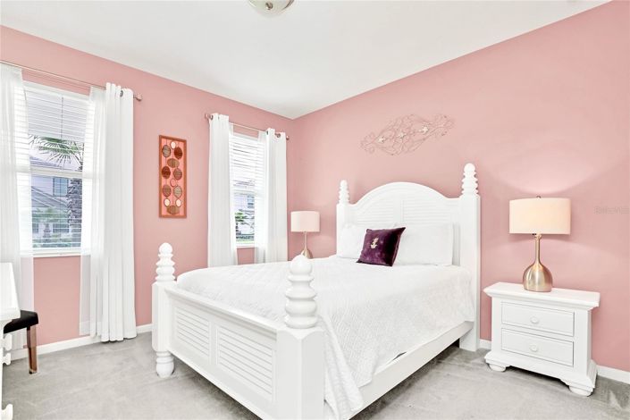 Image No.14-8 Bed House for sale