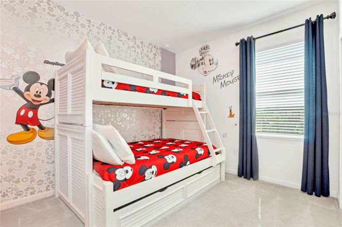 Image No.18-8 Bed House for sale