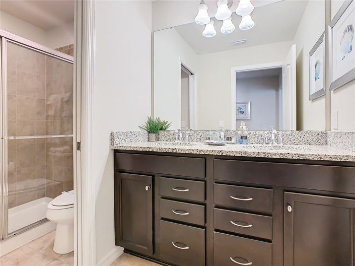 Image No.19-8 Bed House for sale