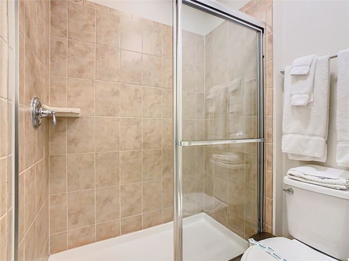 Image No.20-8 Bed House for sale