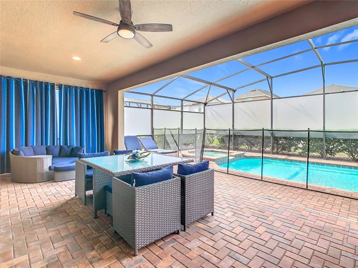 Image No.42-8 Bed House for sale