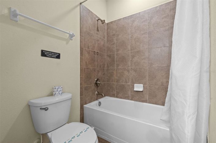 Image No.23-8 Bed House for sale