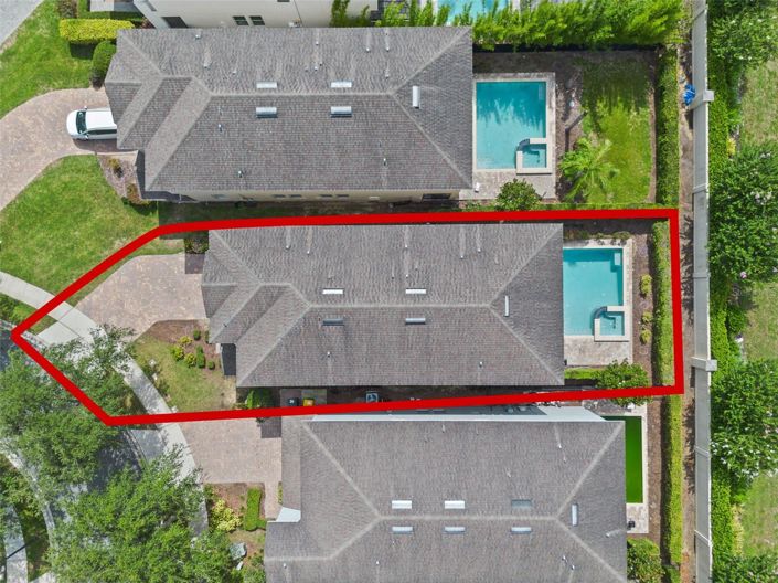 Image No.33-8 Bed House for sale