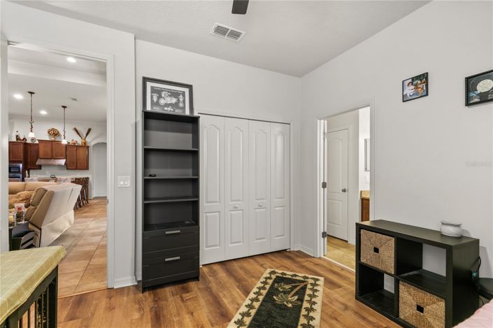 Image No.30-4 Bed House for sale