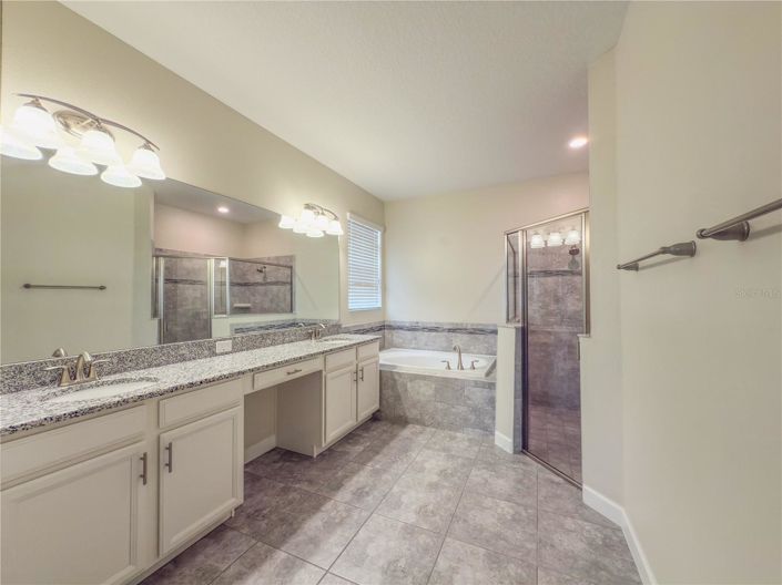 Image No.11-4 Bed House for sale