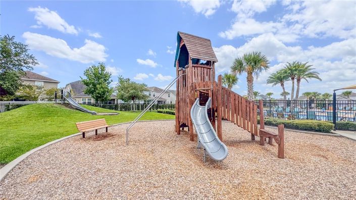 Image No.26-4 Bed House for sale