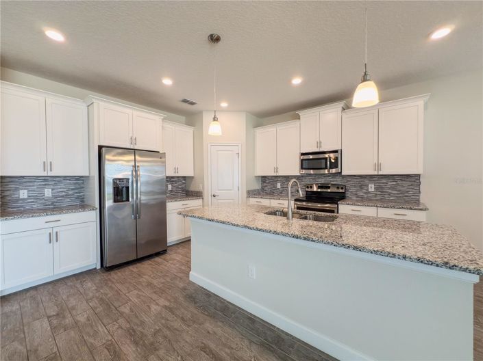 Image No.7-4 Bed House for sale