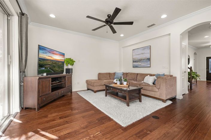 Image No.26-4 Bed House for sale