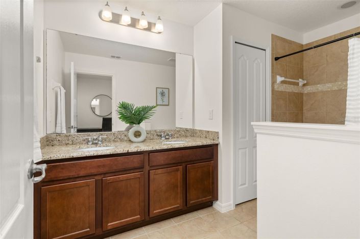 Image No.54-4 Bed House for sale