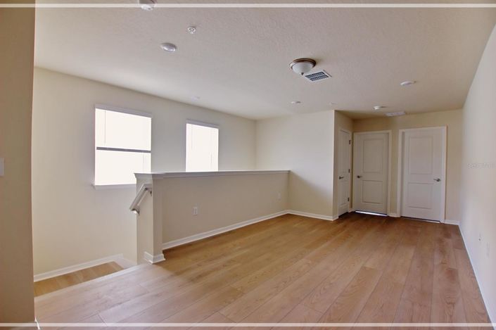 Image No.23-5 Bed Townhouse for sale