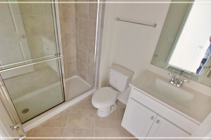 Image No.30-5 Bed Townhouse for sale