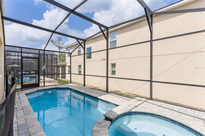 Image No.36-7 Bed House for sale