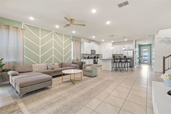 Image No.8-7 Bed House for sale