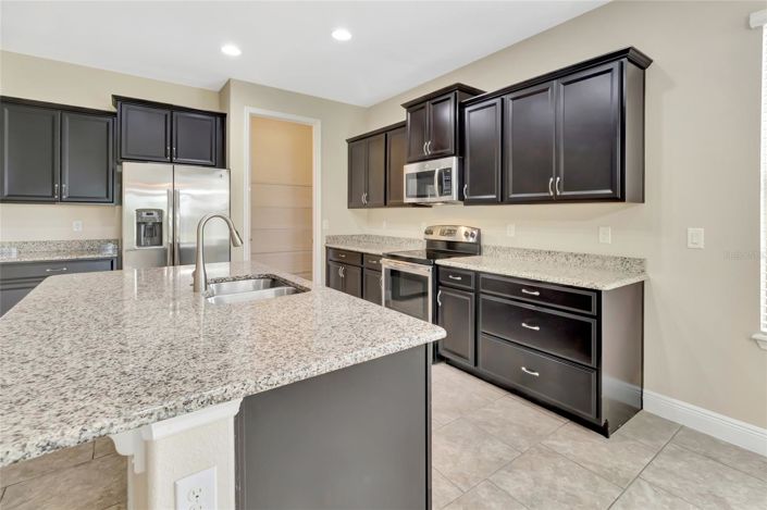 Image No.12-4 Bed House for sale