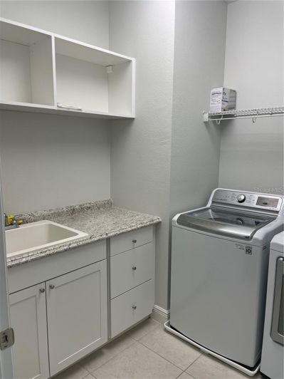 Image No.27-3 Bed Townhouse for sale