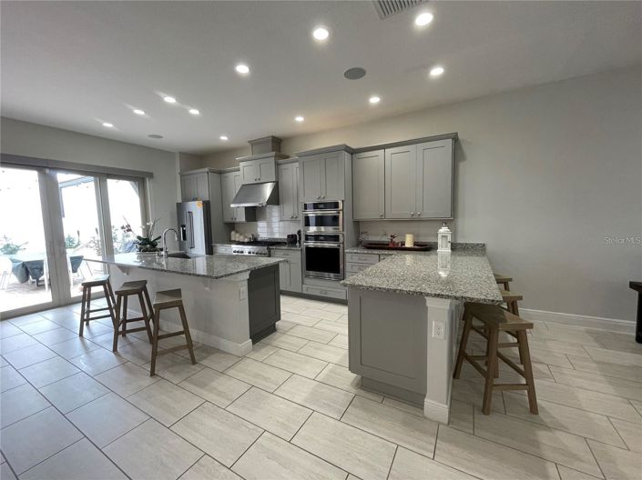 Image No.8-3 Bed Townhouse for sale