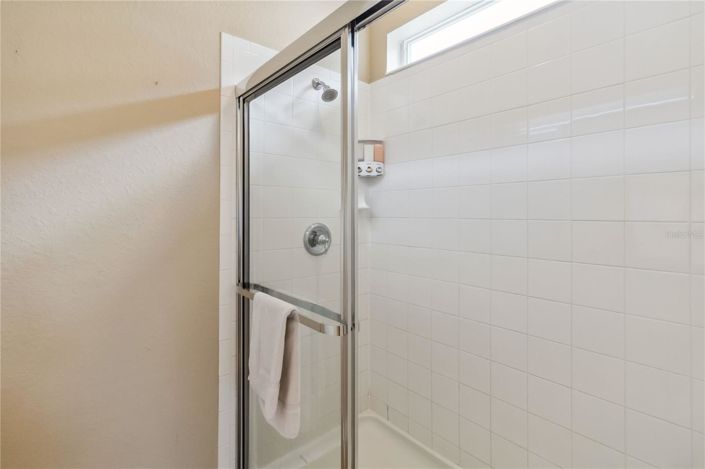 Image No.18-5 Bed House for sale