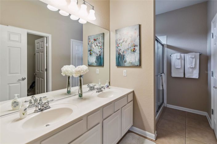 Image No.22-5 Bed House for sale